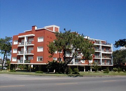 Edificio Aidy Grill en Aidy Grill 5029 1 grande